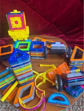 Mixed Lot of 75+ Pieces Magformers Walking Robot Police Wheels More